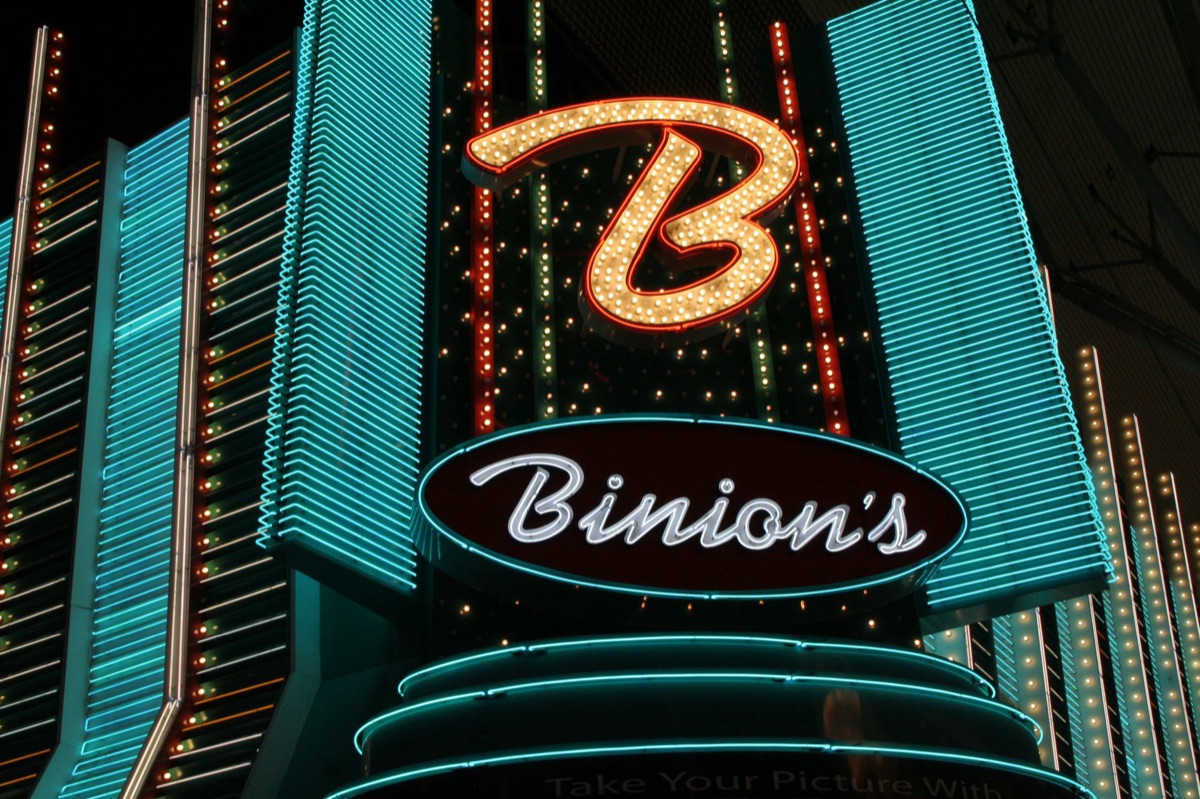 Las Vegas tourist attractions brochure