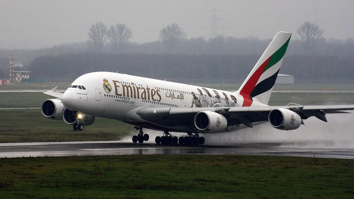 emirates, a380, plane, aviation, airbus, airport, airliner, passenger aircraft, flying, travel, tourism, air traffic, jet, airline travel, travel plane, aircraf